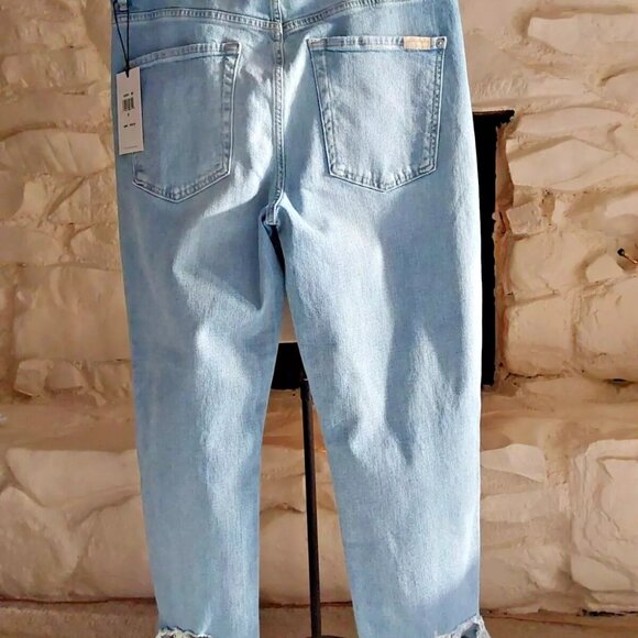 7 For All Mankind High Waist Cropped Straight Jeans in Blue Breeze, … - Picture 8 of 13